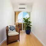 Apartment Ocean Whisper Escape